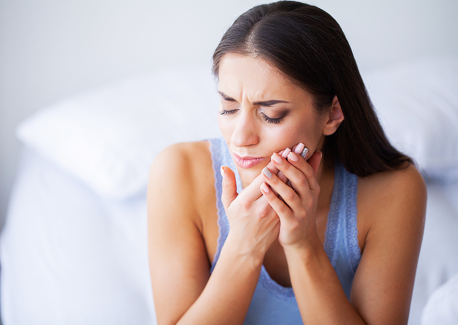 Why Do Teeth Need to Be Extracted? Common Causes Explained